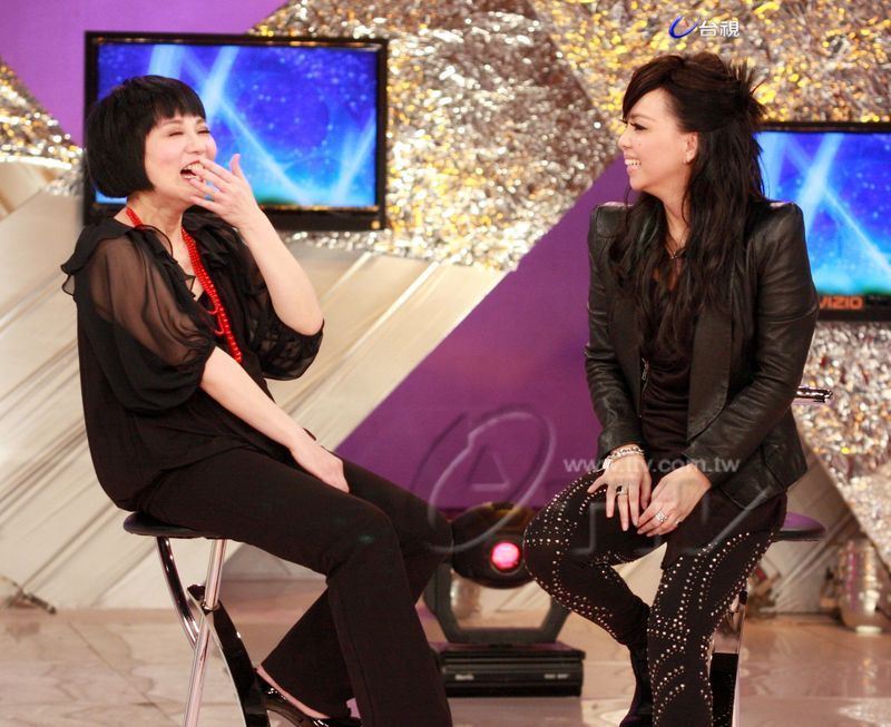 「百万大歌星」黄百璐破音连哈林都想打,孙协志失声没自信创低纪录