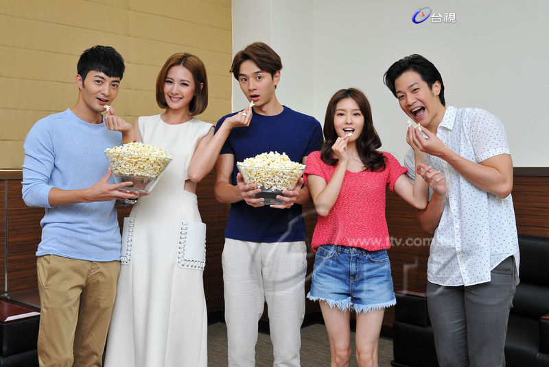 狼王子 首播1 57收視爆紅眾演員大啖爆米花慶功安心亞阻脫褲時間超精準張軒睿自爆險穿梆 Ttv情報 台視網站